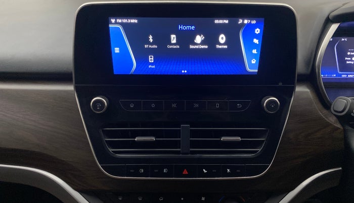 2019 Tata Harrier XZ 2.0L, Diesel, Manual, 61,983 km, Air Conditioner