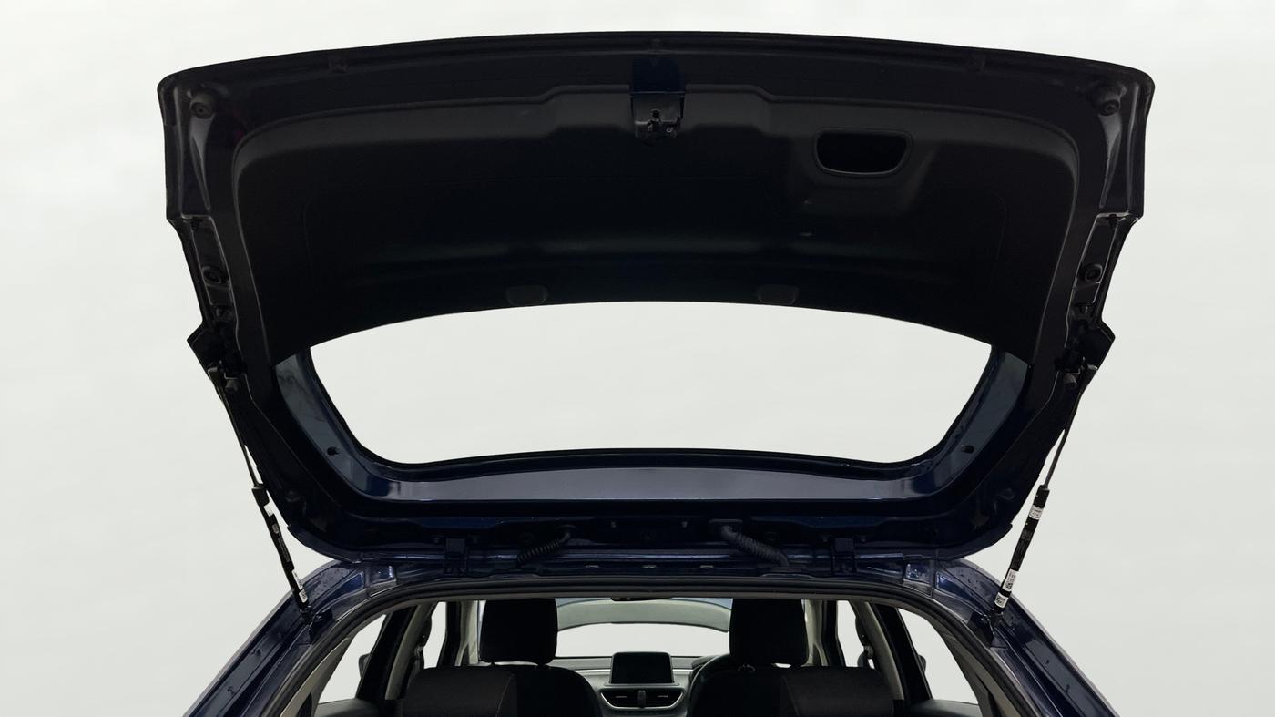 2023 Tata ALTROZ XZ Plus Sunroof i-Turbo , Petrol, Manual, 53,719 km, Boot Door Open