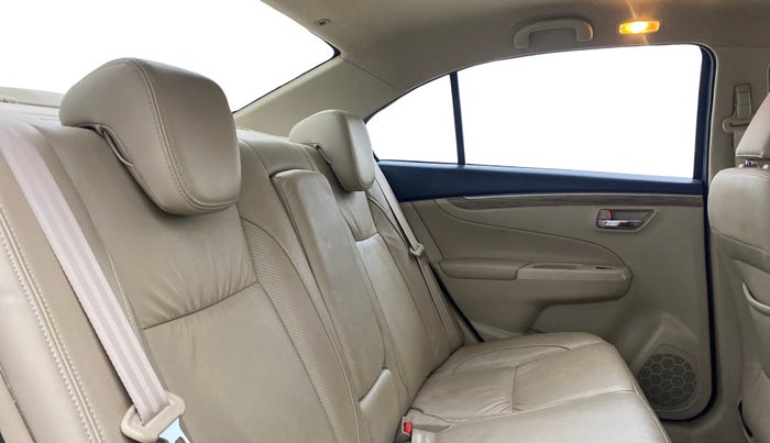 2020 Maruti Ciaz ALPHA 1.5 SHVS PETROL, Petrol, Manual, 40,659 km, Right Side Rear Door Cabin