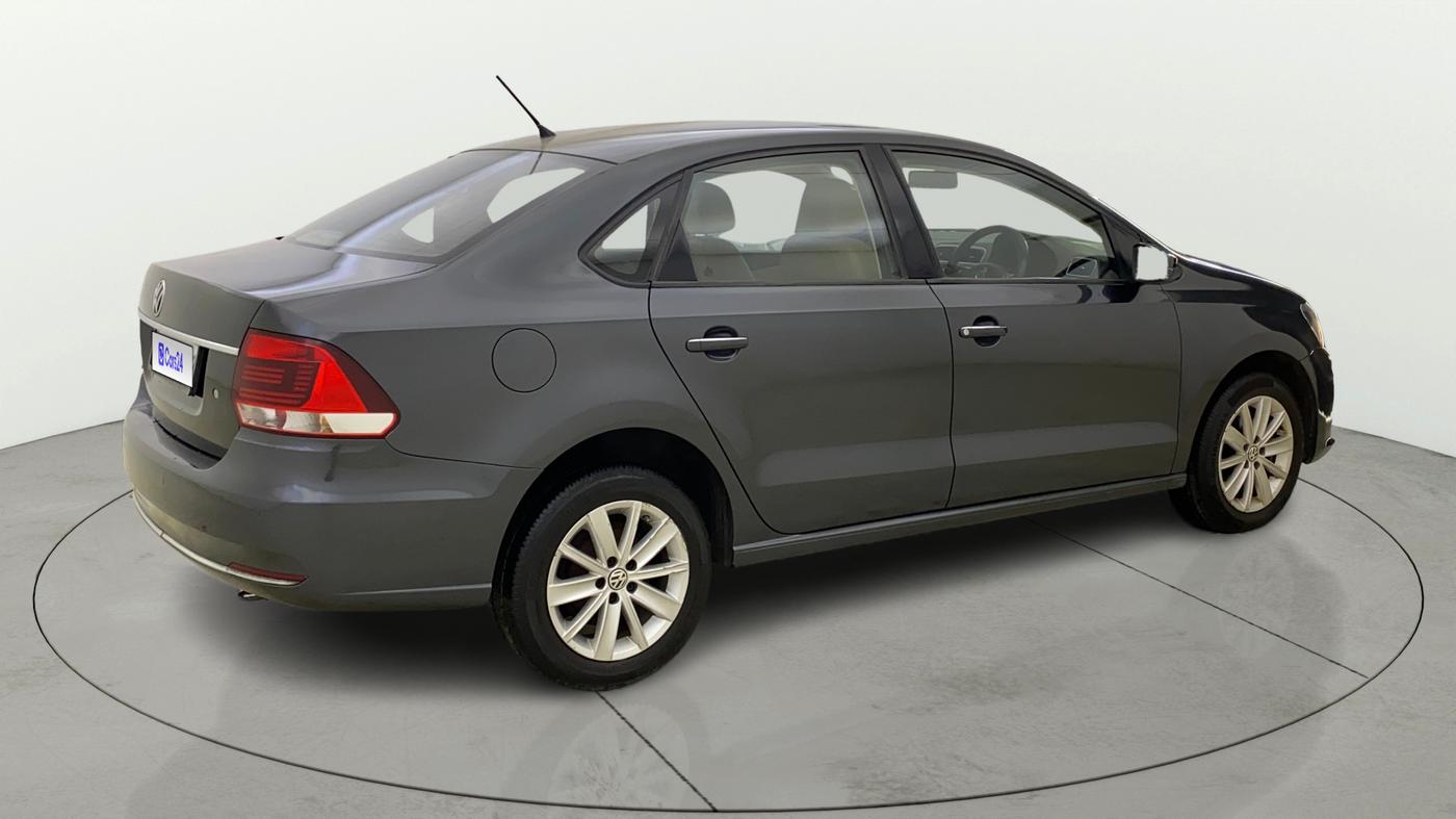 2015 Volkswagen Vento HIGHLINE 1.6 MPI, Petrol, Manual, 75,607 km, Right Back Diagonal