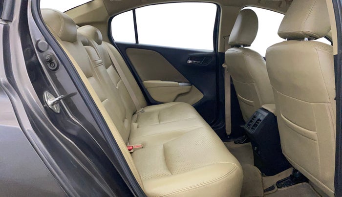 2014 Honda City 1.5L I-VTEC V MT, Petrol, Manual, 75,024 km, Right Side Rear Door Cabin