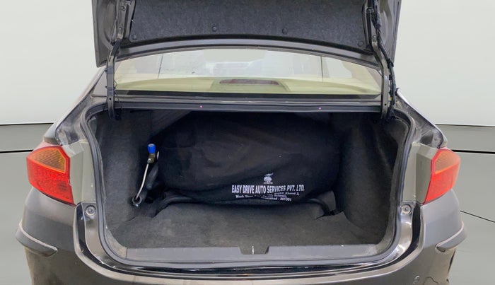 2017 Honda City 1.5L I-VTEC VX CVT, CNG, Automatic, 76,207 km, Boot Open Zoomed View