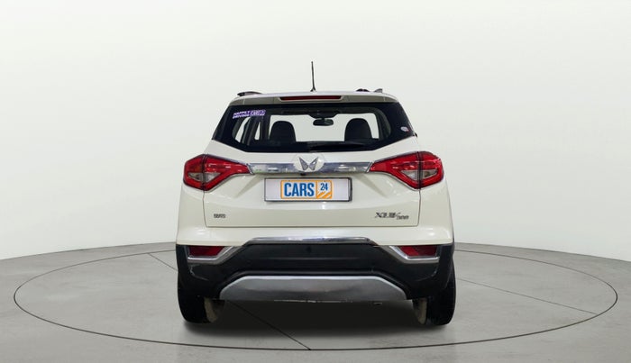 2022 Mahindra XUV300 W8 1.2 PETROL, Petrol, Manual, 48,228 km, Back/Rear