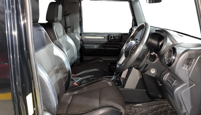2021 Mahindra Thar LX PETROL HT 4WD AT, Petrol, Automatic, 69,333 km, Right Side Front Door Cabin