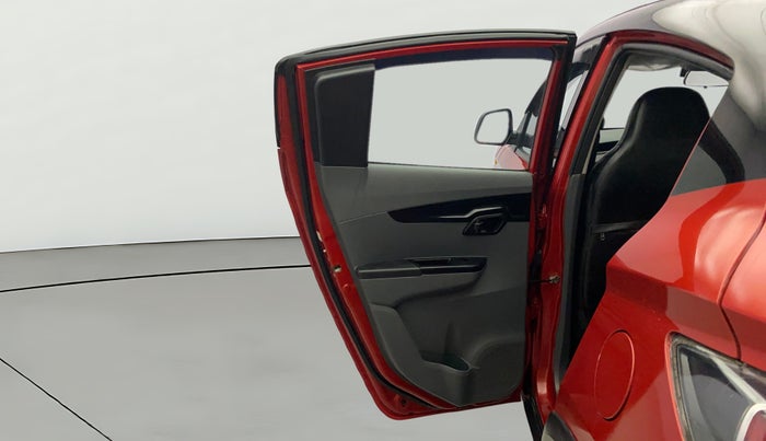 2017 Mahindra KUV 100 NXT K4+ D 6 STR, Diesel, Manual, 1,05,987 km, LHS Rear Door