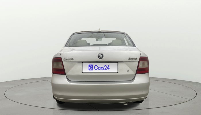 2015 Skoda Rapid 1.5 TDI CR ELEGANCE AT, Diesel, Automatic, 94,541 km, Back/Rear