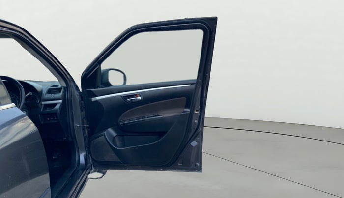 2017 Maruti Swift VDI, Diesel, Manual, 95,100 km, RHS Front Door