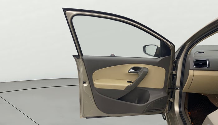2016 Volkswagen Vento HIGHLINE PETROL AT, Petrol, Automatic, 76,549 km, LHS Front Door