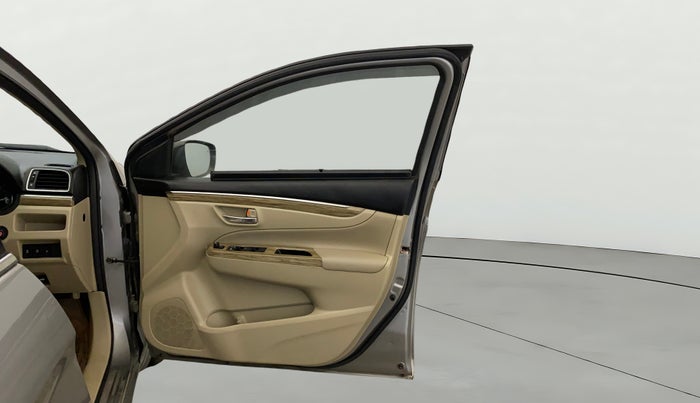 2019 Maruti Ciaz ALPHA  AT 1.5 SHVS PETROL, Petrol, Automatic, 44,903 km, RHS Front Door