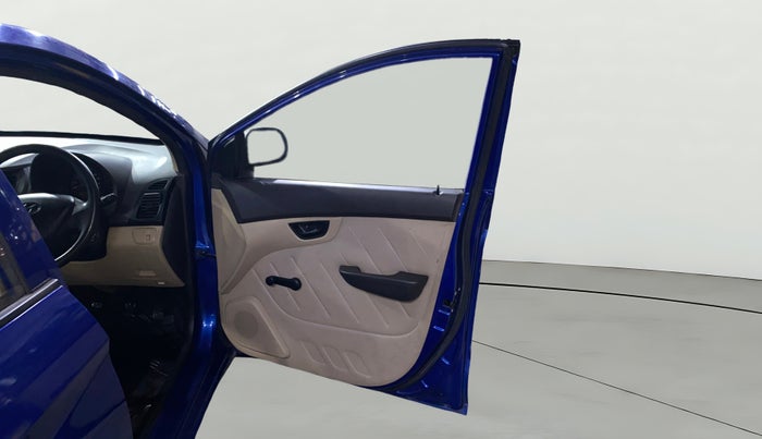 2014 Hyundai Eon D-LITE+, Petrol, Manual, 21,803 km, RHS Front Door