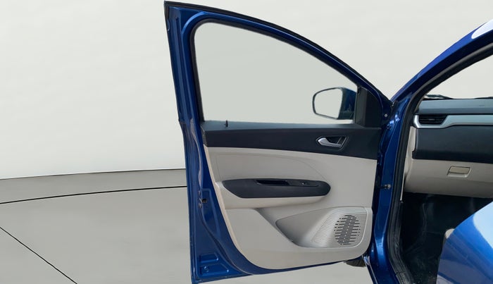 2019 Renault TRIBER RXZ, Petrol, Manual, 72,819 km, LHS Front Door