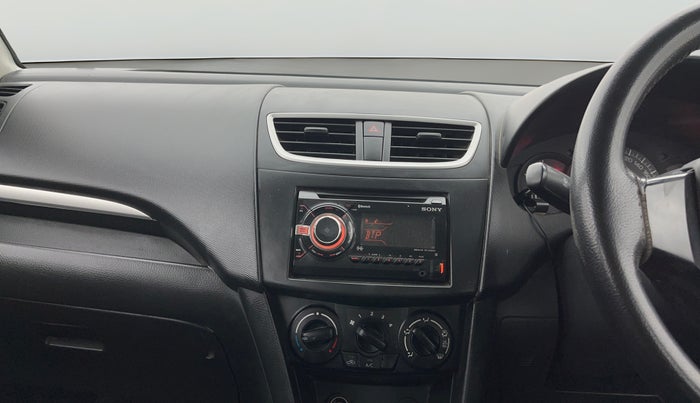 2017 Maruti Swift LXI (O), Petrol, Manual, 64,841 km, Air Conditioner