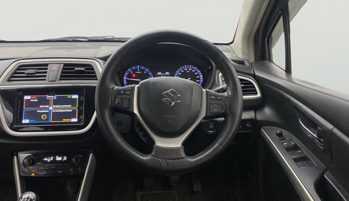 2016 Maruti S Cross ALPHA 1.3, Diesel, Manual, 1,27,663 km, Steering Wheel Close Up