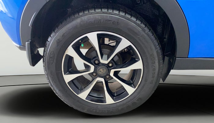 2020 Tata NEXON XZA PLUS (O) PETROL DUAL TONE, Petrol, Automatic, 82,057 km, Right Rear Wheel