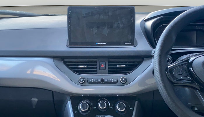 2023 Tata NEXON XMA SUNROOF PETROL, Petrol, Automatic, 21,859 km, Air Conditioner