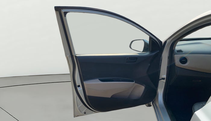 2017 Hyundai Grand i10 MAGNA 1.2 KAPPA VTVT, Petrol, Manual, 80,952 km, LHS Front Door