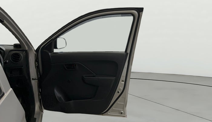 2022 Maruti Alto K10 LXI, Petrol, Manual, 35,395 km, RHS Front Door