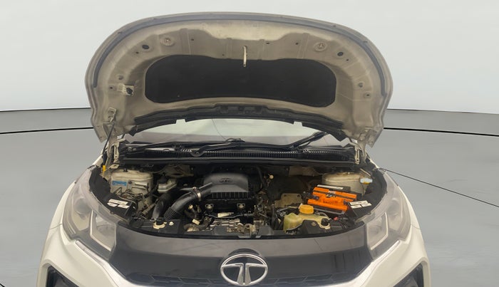 2020 Tata NEXON XM PETROL, Petrol, Manual, 80,137 km, Open Bonet