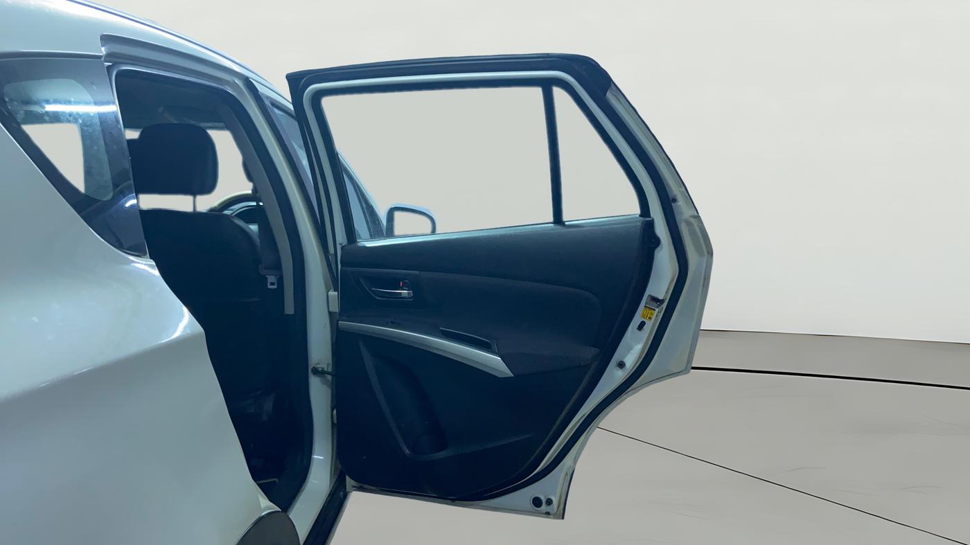 2015 Maruti S Cross ZETA 1.6, Diesel, Manual, 1,23,328 km, RHS Rear Door