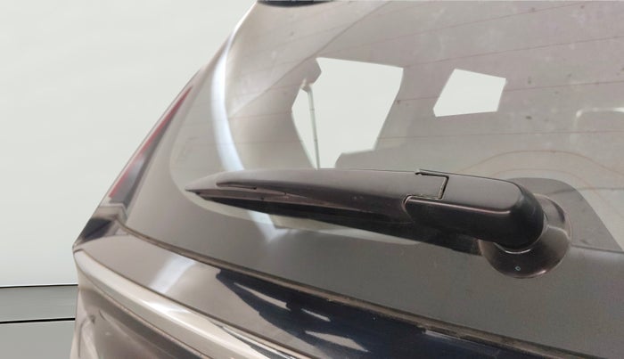 2022 Maruti XL6 ALPHA PLUS MT, Petrol, Manual, 19,622 km, Rear Wiper