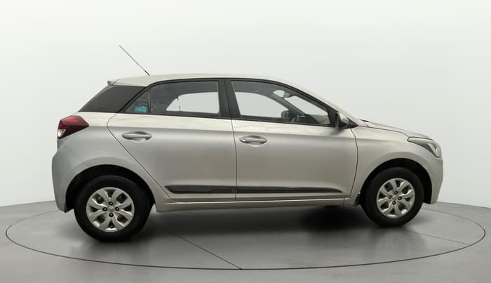 2015 Hyundai Elite i20 SPORTZ 1.2, Petrol, Manual, 33,293 km, Right Side View