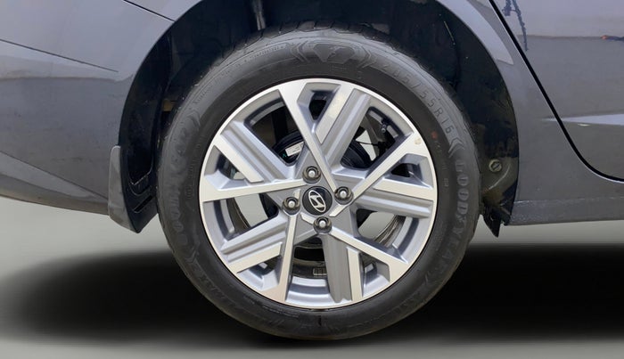 2023 Hyundai Verna SX (O)1.5 VTVT, Petrol, Manual, 1,382 km, Right Rear Wheel