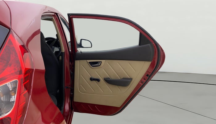 2018 Hyundai Eon SPORTZ, CNG, Manual, 51,218 km, RHS Rear Door