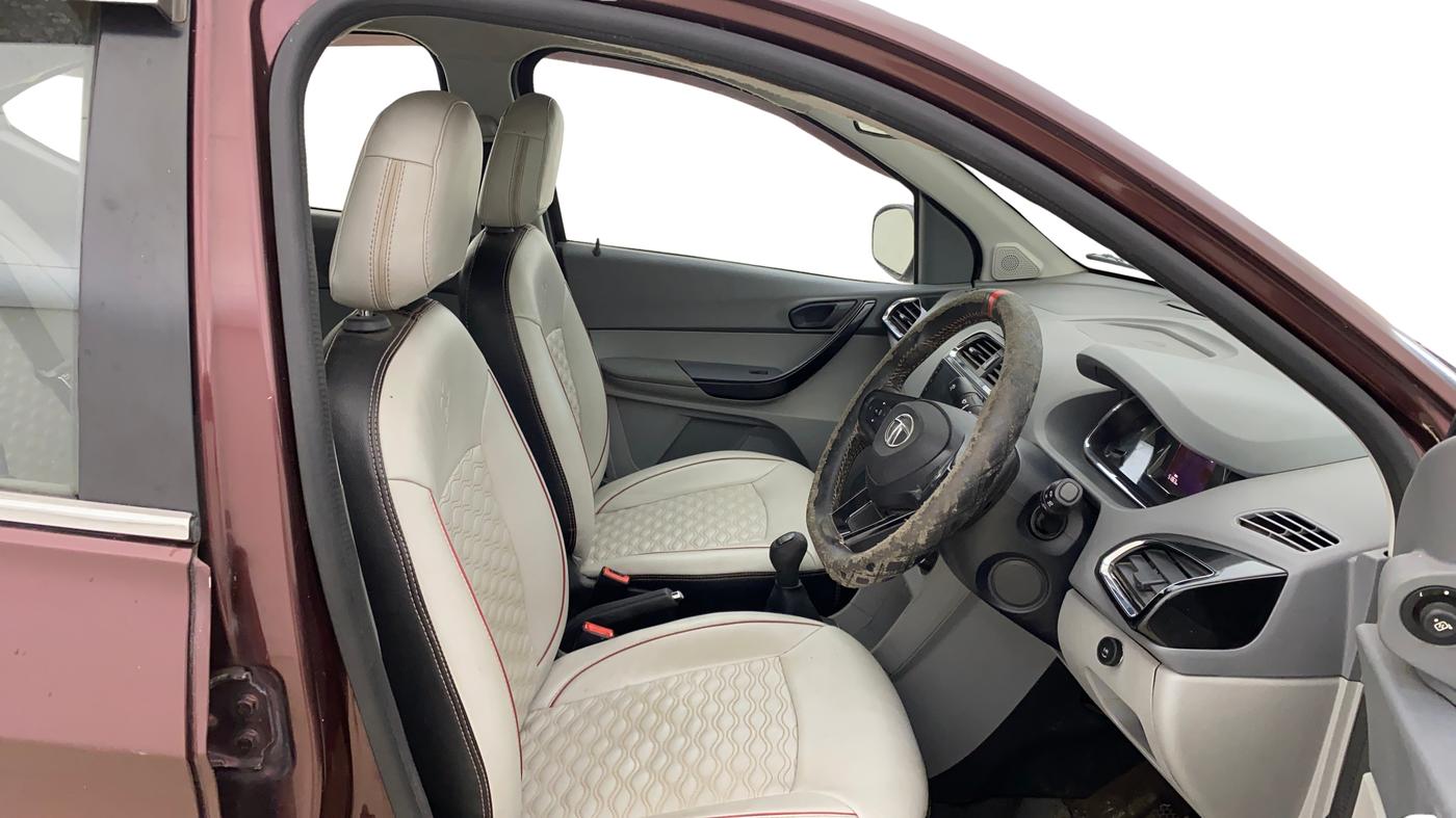 2020 Tata TIGOR XZ PETROL, CNG, Manual, 51,384 km, Right Side Front Door Cabin