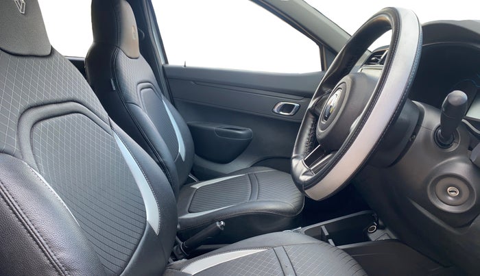 2019 Renault Kwid RXT 1.0 AMT (O), Petrol, Automatic, 40,413 km, Right Side Front Door Cabin