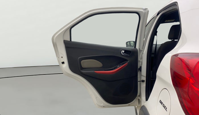 2020 Ford FREESTYLE TITANIUM 1.5 DIESEL, Diesel, Manual, 32,553 km, LHS Rear Door