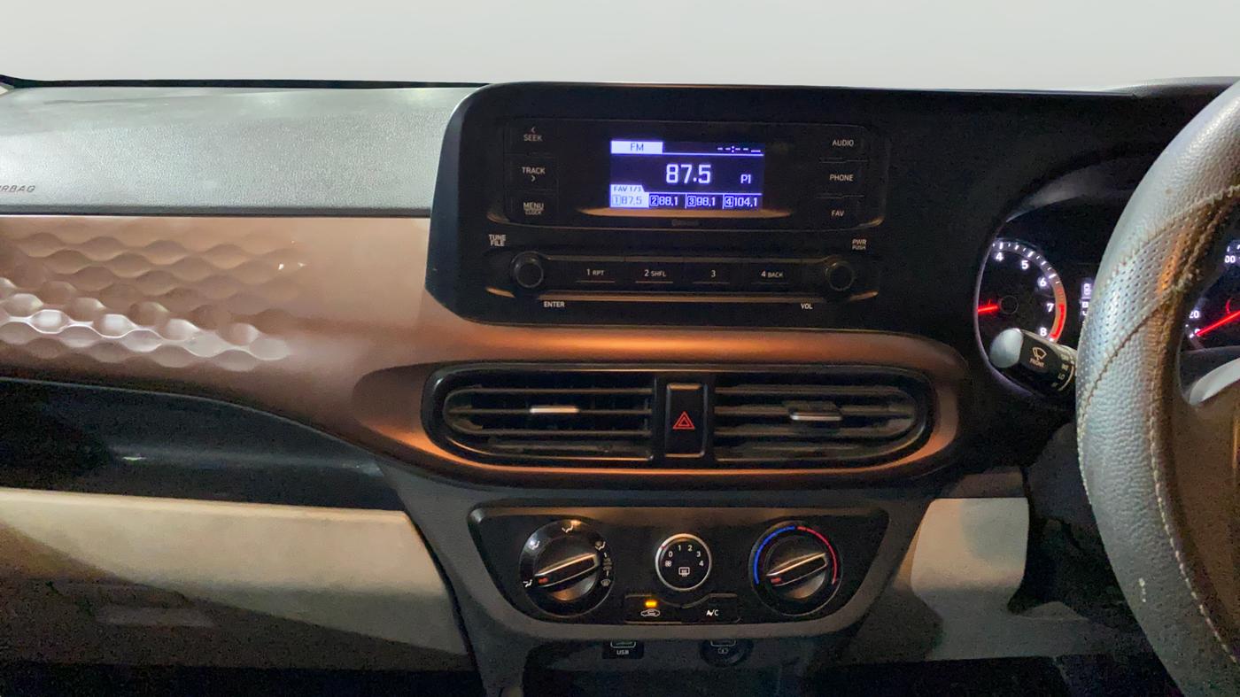 2020 Hyundai AURA S 1.2, Petrol, Manual, 47,742 km, Air Conditioner