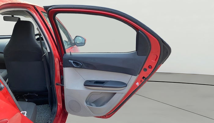 2018 Tata Tiago XT PETROL, Petrol, Manual, 75,335 km, RHS Rear Door