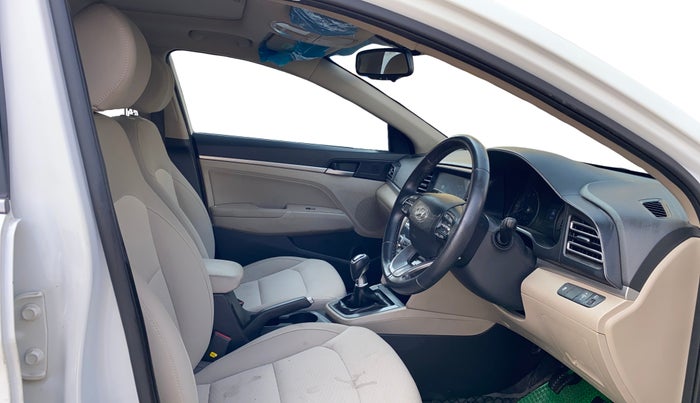 2021 Hyundai New Elantra 2.0 SX MT PETROL, Petrol, Manual, 34,922 km, Right Side Front Door Cabin