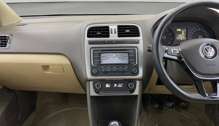 2015 Volkswagen Vento HIGHLINE 1.6 MPI, Petrol, Manual, 57,611 km, Air Conditioner