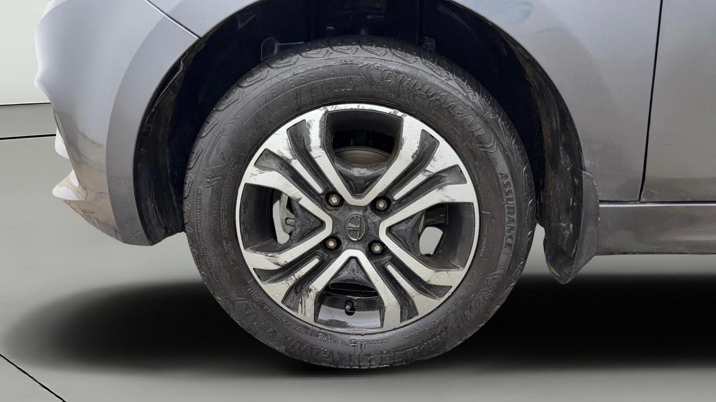 2023 Tata Tiago XT RHYTHM PETROL, Petrol, Manual, 36,284 km, Left Front Wheel