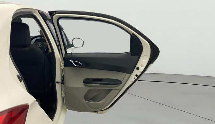 2017 Tata Tiago XZA PETROL, Petrol, Automatic, 21,763 km, RHS Rear Door