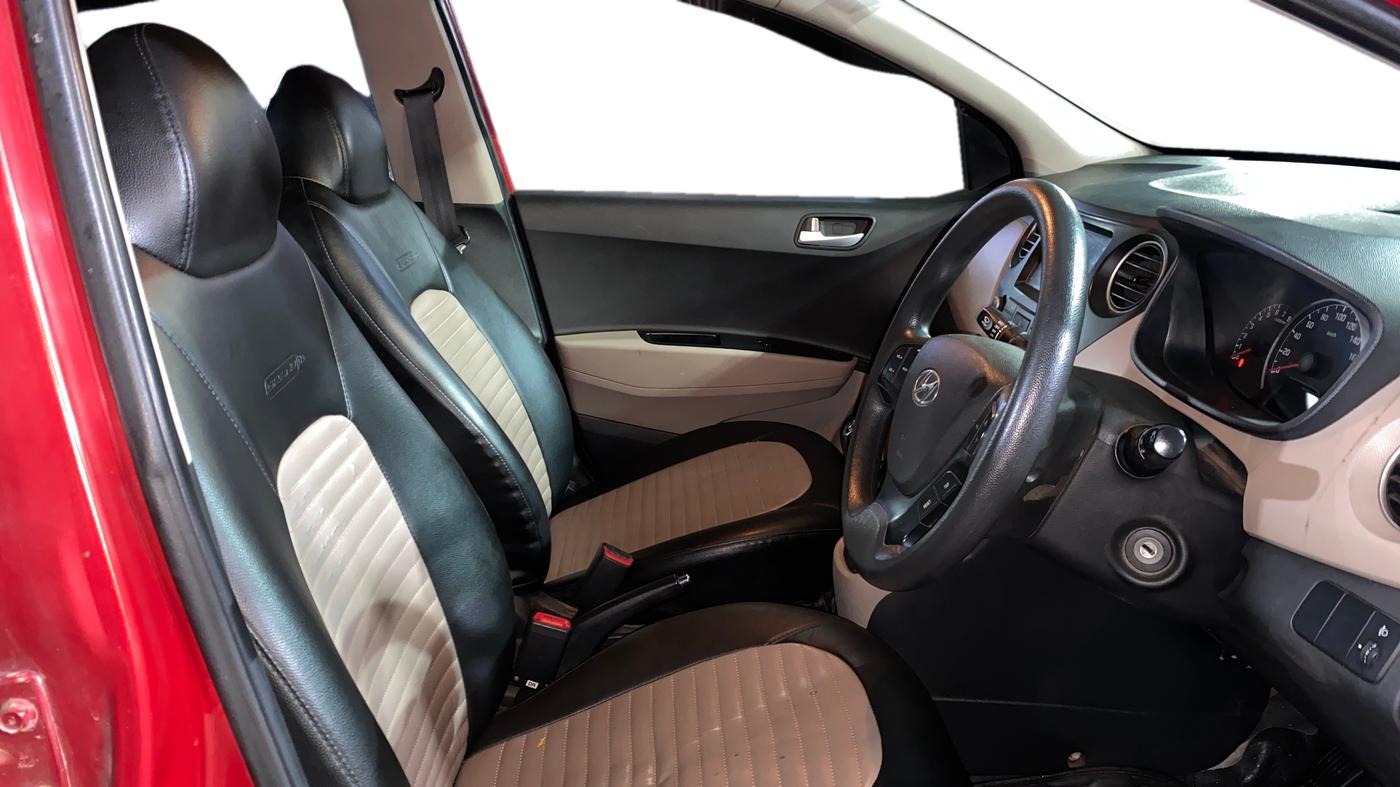 2019 Hyundai Grand i10 SPORTZ 1.2 KAPPA VTVT, Petrol, Manual, 61,679 km, Right Side Front Door Cabin