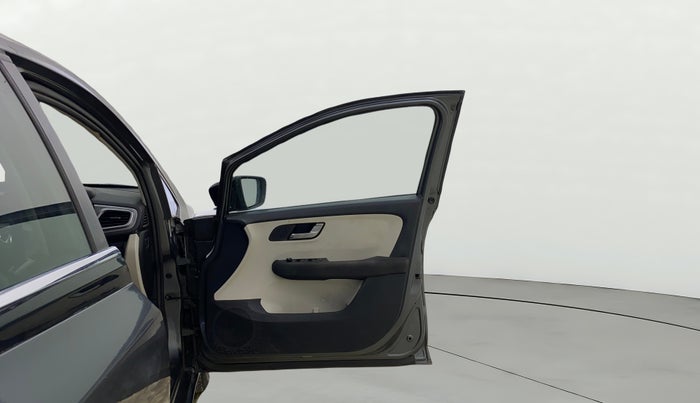 2022 Tata ALTROZ XZ PLUS PETROL, Petrol, Manual, 70,104 km, RHS Front Door