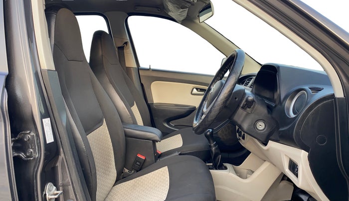 2019 Maruti Alto LXI, Petrol, Manual, 86,237 km, Right Side Front Door Cabin