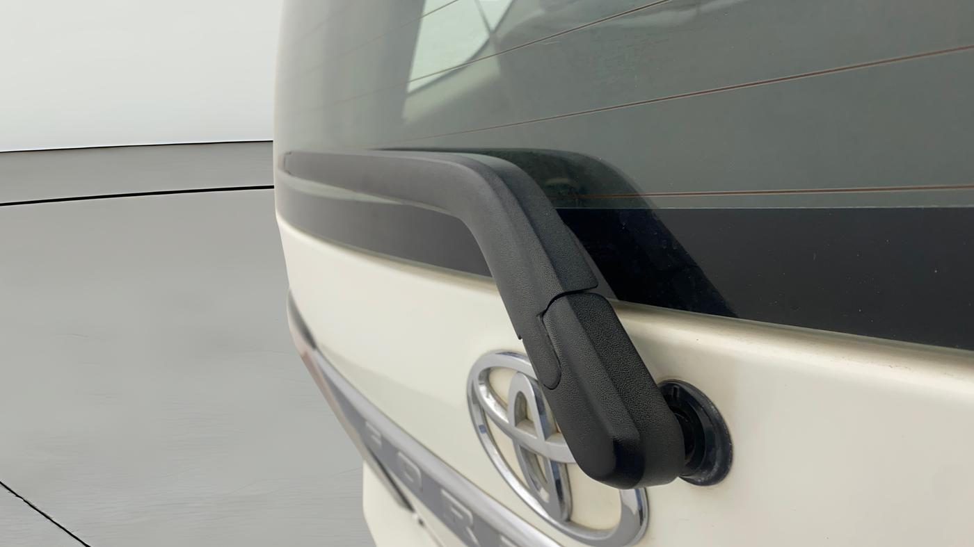 2014 Toyota Fortuner 3.0 4X2 AT, Diesel, Automatic, 89,942 km, Rear Wiper