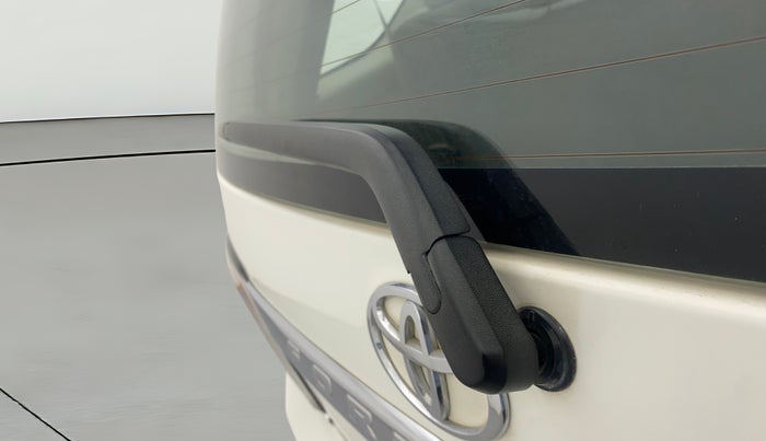 2014 Toyota Fortuner 3.0 4X2 AT, Diesel, Automatic, 89,942 km, Rear Wiper