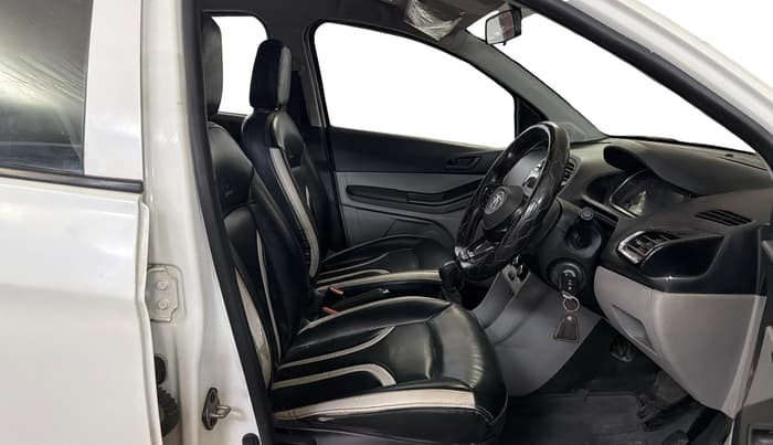 2021 Tata Tiago XT (O) PETROL, CNG, Manual, 70,448 km, Right Side Front Door Cabin