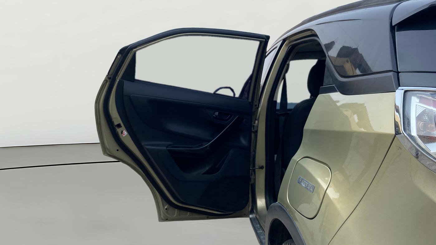 2022 Tata NEXON XZ PLUS (PREMIUM) KAZIRANGA PETROL, CNG, Manual, 97,980 km, LHS Rear Door