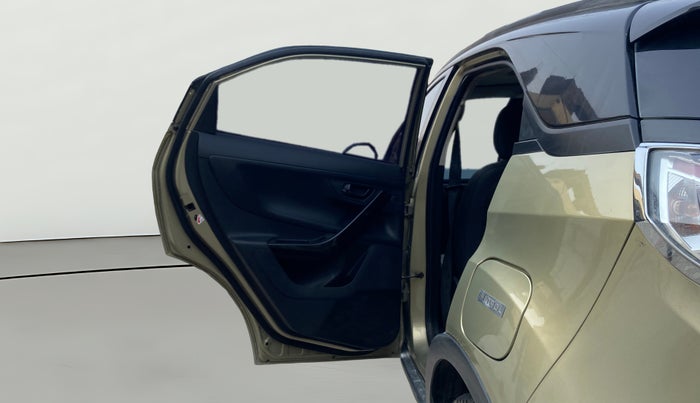 2022 Tata NEXON XZ PLUS (PREMIUM) KAZIRANGA PETROL, CNG, Manual, 97,980 km, LHS Rear Door