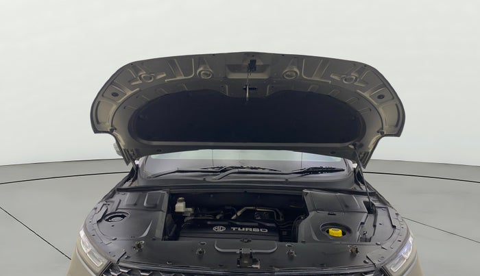 2022 MG HECTOR PLUS SUPER 1.5 PETROL TURBO HYBRID MT 7-STR, Petrol, Manual, 22,736 km, Open Bonet