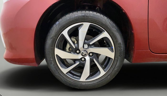 2022 Toyota Glanza V, Petrol, Manual, 46,976 km, Left Front Wheel
