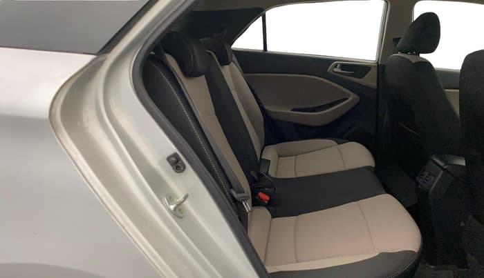 2015 Hyundai Elite i20 ASTA 1.2, Petrol, Manual, 92,789 km, Right Side Rear Door Cabin