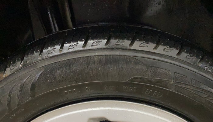 2021 Maruti Vitara Brezza VXI, Petrol, Manual, 79,631 km, Right Rear Tyre Tread