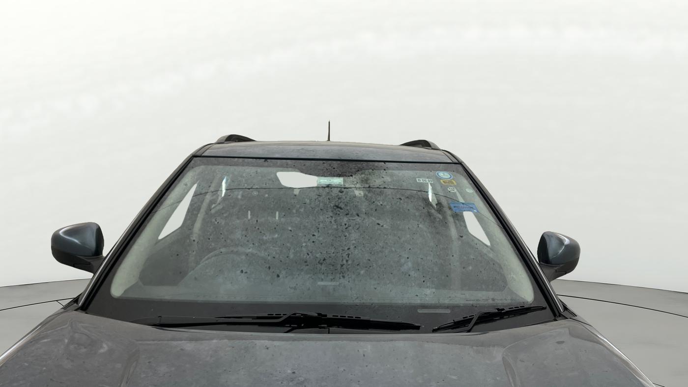 2021 Mahindra XUV300 W6 1.2 PETROL, Petrol, Manual, 54,459 km, Front Windshield