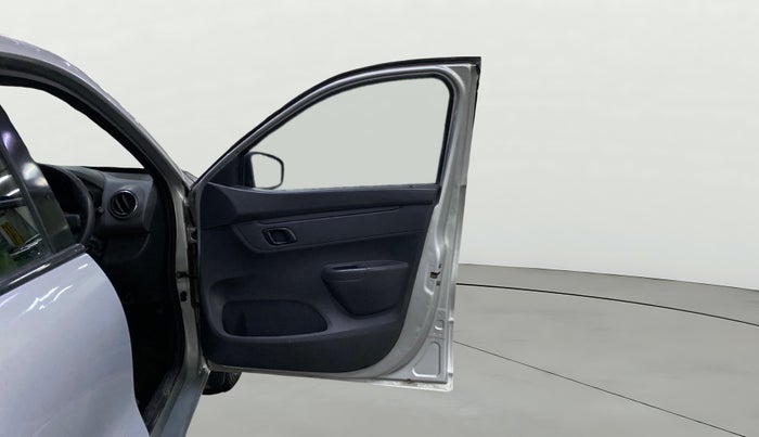 2016 Renault Kwid RXT 0.8, Petrol, Manual, 95,157 km, RHS Front Door